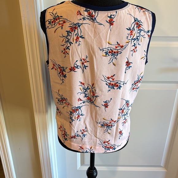 Petite Bundle Deal!  Gloria Vanderbilt Capris AND NWT Bobeau knot tied top. - Picture 5 of 13